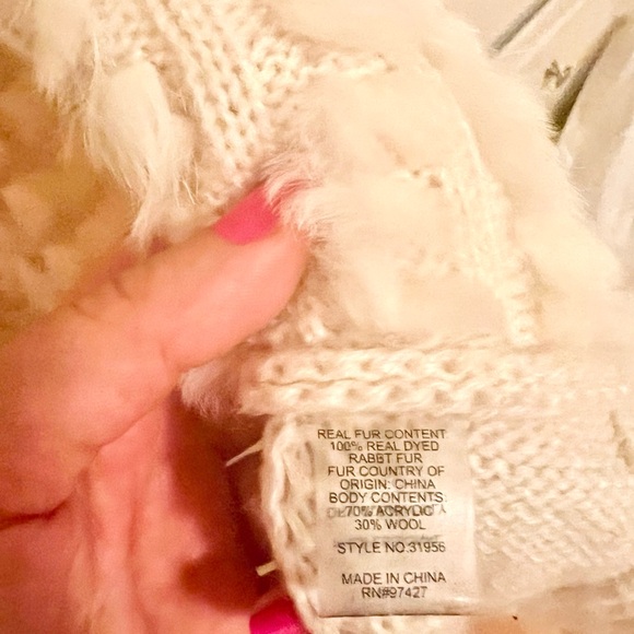 Real Rabbit Fur Cape - Picture 3 of 6